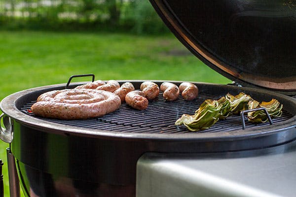 Hot-Dogs-and-Sausages-on-a-Summit-Charcoal-Grill
